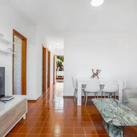 Διαμέρισμα Impeccable 2-bed In Bajamar *