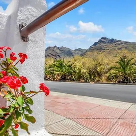 Impeccable 2-bed In Bajamar Appartement *