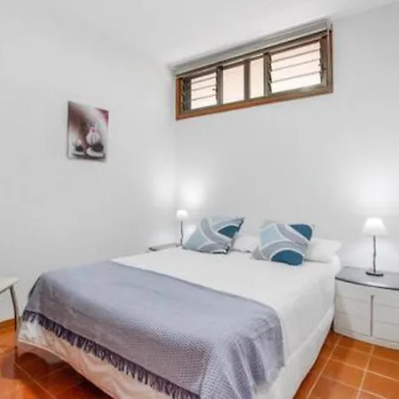 Impeccable 2-bed In Bajamar *